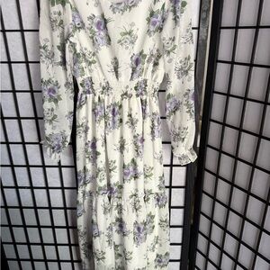 Chiffon pretty dress.